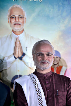 thecaravanindia's tweet photo. Those who cooperate with the government are rewarded in many ways: tax cuts, government assignments, national awards and so on. Those who do not are punished through the misuse of institutions. 

From the February cover story, Bhavya Dore on Akshay Kumar: https://t.co/c3VZOlbryf https://t.co/WYl32B2EV4