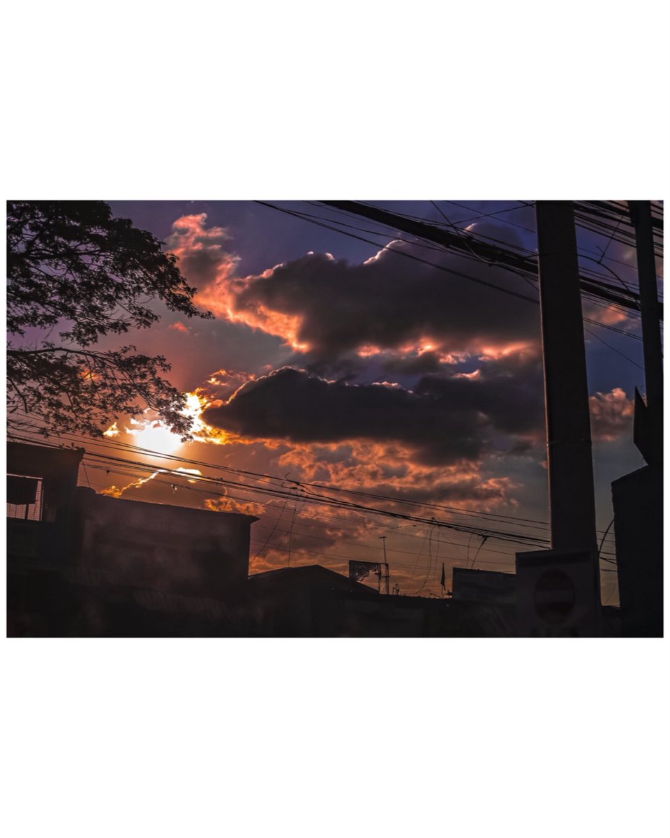 SAMphotographi's tweet photo. 📸
…
One morning
…
#canonphotography #godoxlighting #samphotographi #photograph #photography #photographyeveryday #photographyislife #photographylife #photographylover #photographylovers #photographysouls #photography📷 #photos #morning #sky #manila #ThePhotoHour 
. https://t.co/QBd63qznbS