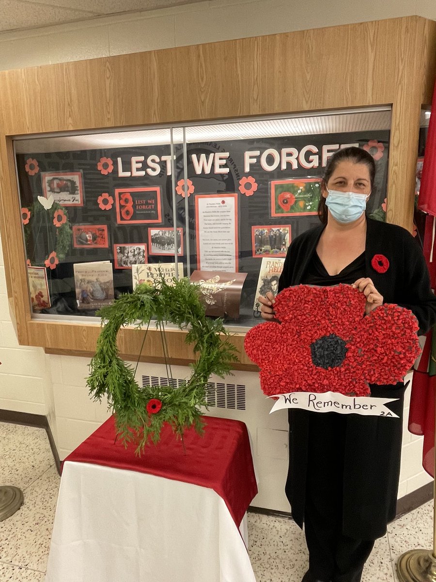 MortonWayPS's tweet photo. Students in Mrs. Bakshi’s gr 2 class engaged in creating a beautiful poppy to commemorate Remembrance Day. After our assembly they gifted their poppy to Mrs Martino to thank her for crocheting a poppy for each staff member. @PeelSchools @SuzanaB16 @shyde14 @TrusteeMcDonald https://t.co/DjFWd0owRg