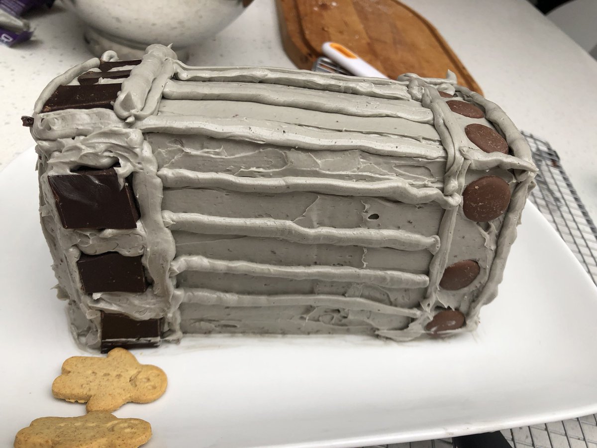 📣 We have a winner of #OHLBakeOff 2021...🥁Huge congratulations to Jennifer O Brien <a href="/jiggifer/">Jennifer O'Brien</a> and her fabulous team of expert assemblers, who entered with their Ranks Silo cake! Some wonderful rewards will be with you soon  🎉 👉Major crumbs up from #ohlimerick!
