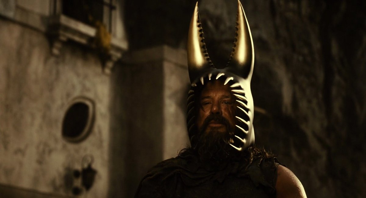 топ 10 смертей марвел и дс. гиперион война богов. мелькор моргот доспехи. вандал сэвидж в сериале. лобо марвел.