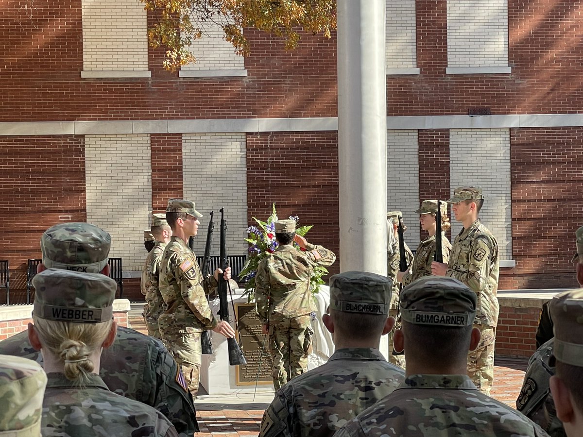 The BUC BN hosted ETSU's Veteran's Day ceremony at the campus veteran's memorial. Navy SEAL Captain Mike Hayes was the guest speaker. The UH choir and ETSU ensemble performed, and the ETSU Color Guard laid a wreath during the service. #VeteransDay #etsurotc #etsu #armyrotc