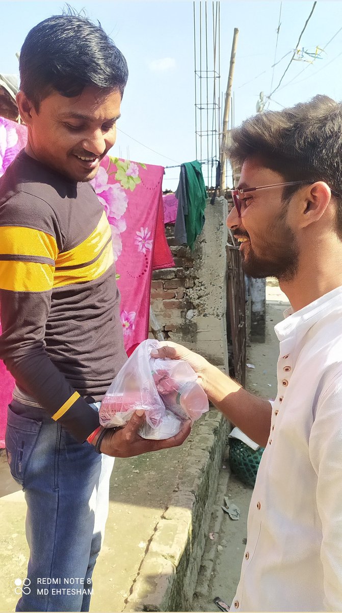 Ansarfoundation's tweet photo. Ansar Foundation &amp; Charitable Trust  के 2 साल पूरे होने पर दिवाली के दिनों से लेकर छठ तक लगभग 500 परीवारो में खाद्य सम्रागी का वितरण ब्राइट फ्यूचर संस्था के सहयोग से किया गया।
#ansarfoundation
#fooddistribution 
#NGOs #anniversary 
#chanpatia #WestChamparan https://t.co/Vcms0ePJsl