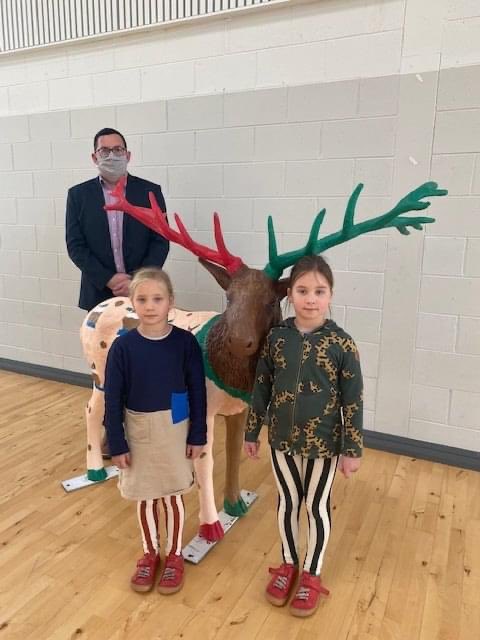 EtnsMidleton's tweet photo. Who is excited! In a week the Christmas lights will be switched on in Midleton and our fabulously decorated/designed reindeer will be one of the stars of the show. Well done girls. Great job! We are proud of you! #Midleton #ChristmasLights #EducateTogether #MidletonChamber https://t.co/JKEZ1PunpM