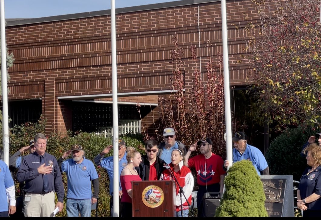 MHSBraves's tweet photo. Proud to have Sophia, William, Francesca &amp; Matthew honoring our veterans at the Manalapan Township Ceremony! #thebraveway https://t.co/FkMDZ5aDjp