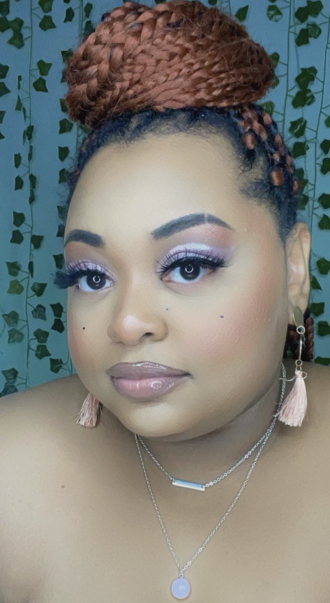 Shays__wayy's tweet photo. Day 82 of my #365daymakeupchallenge
🖍Brow Pomade
🖍Matte Book
🖍Big Box
🖍Blush Binder
🖍Browser✏️
🖍Private Party💄
🖍Chalk Dust
@TheCrayonCase @WuzzamSupa
#futurecrayoncutie #lotd #makeup #makeupforbeginner #makeuptutorial #fallmakeup #mattebook https://t.co/9Ad6GX3dQf