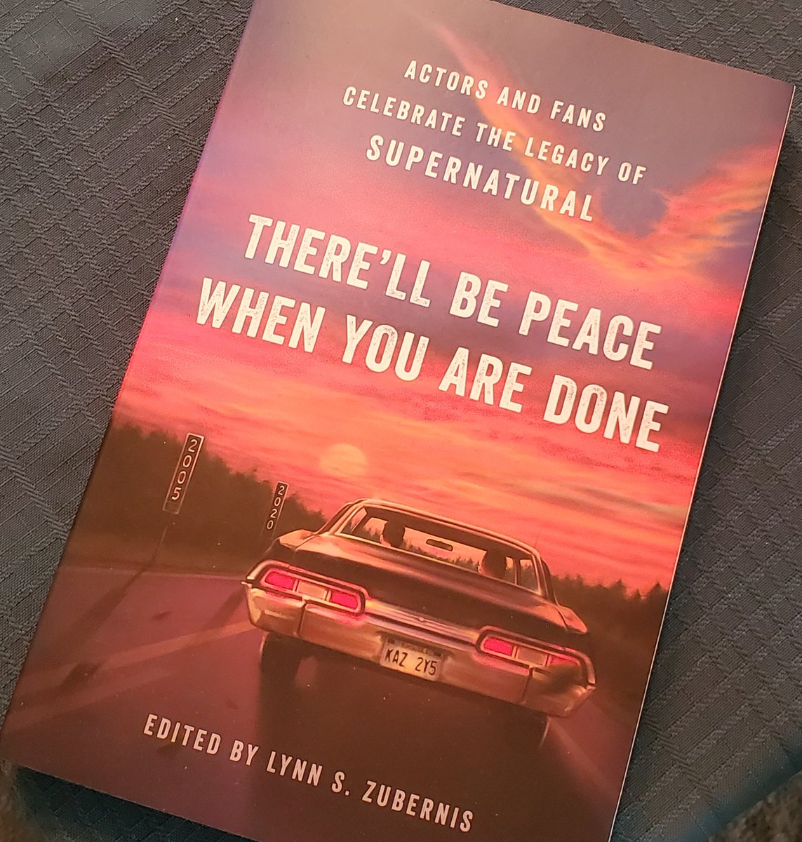 FangasmSPN's tweet photo. Always proud of the difference #Supernatural has made - the show and its characters have been a help and an inspiration to many veterans. @TaraCoste shares these important stories in her chapter in There'll Be Peace When You Are Done. #VeteransDay2021 #RemembranceDay2021 https://t.co/Jun099EXug