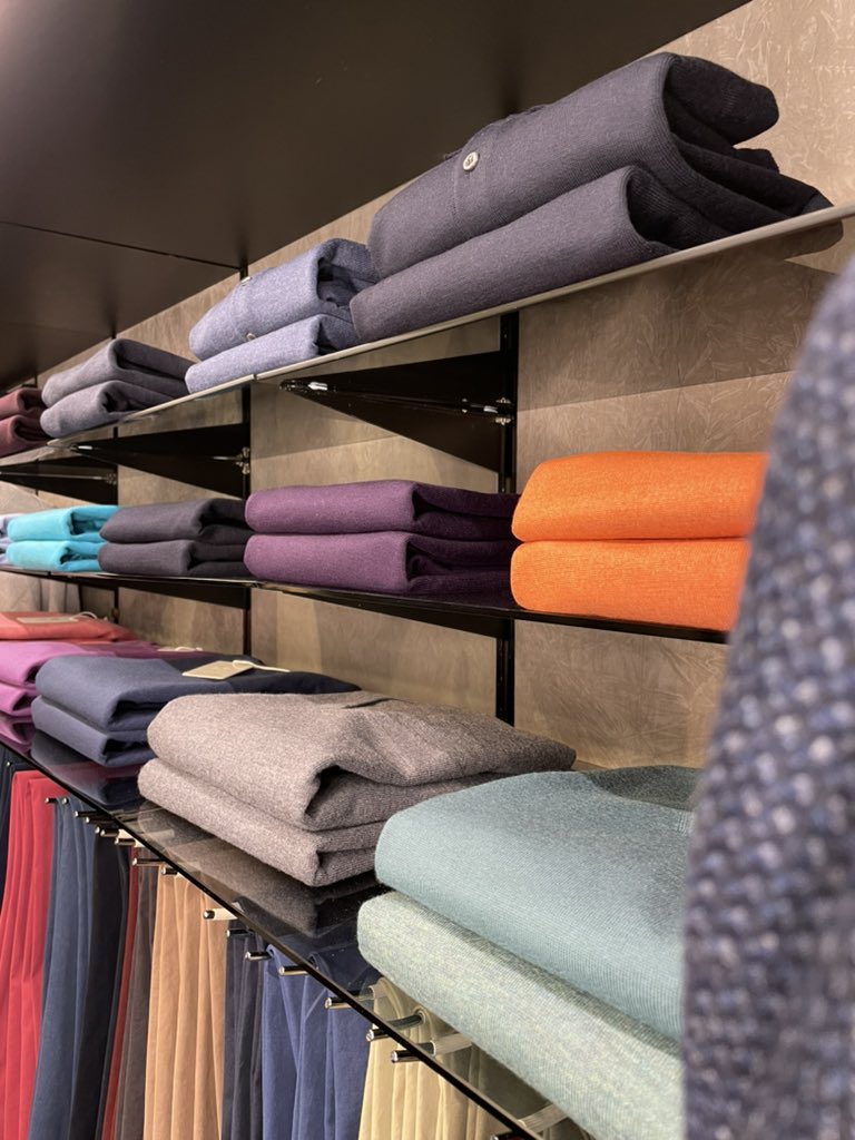 andrewgardneruk's tweet photo. Because everybody needs a new jumper for the cold weather. Come and visit us in store to see the full range of winter knitwear.
#gransasso #knitwear #autumn #nowinstore #menswear #fashion #wendover #buckinghamshire #shoplocal https://t.co/wLpwt46YjS