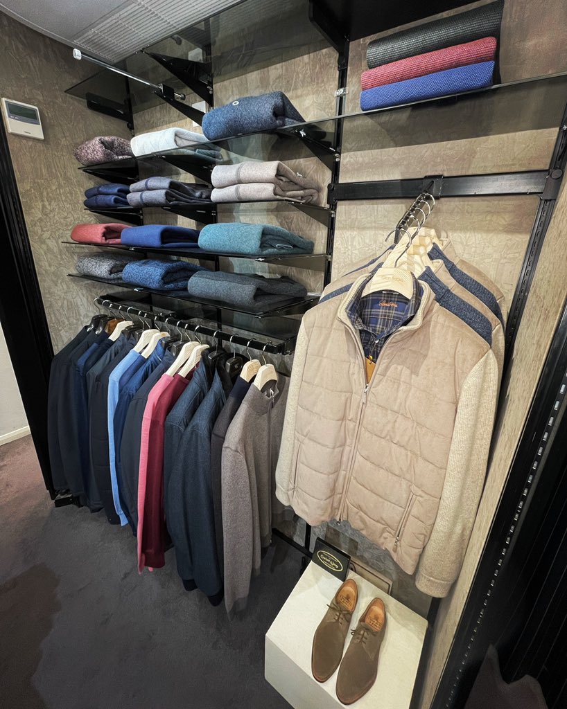 andrewgardneruk's tweet photo. Because everybody needs a new jumper for the cold weather. Come and visit us in store to see the full range of winter knitwear.
#gransasso #knitwear #autumn #nowinstore #menswear #fashion #wendover #buckinghamshire #shoplocal https://t.co/wLpwt46YjS