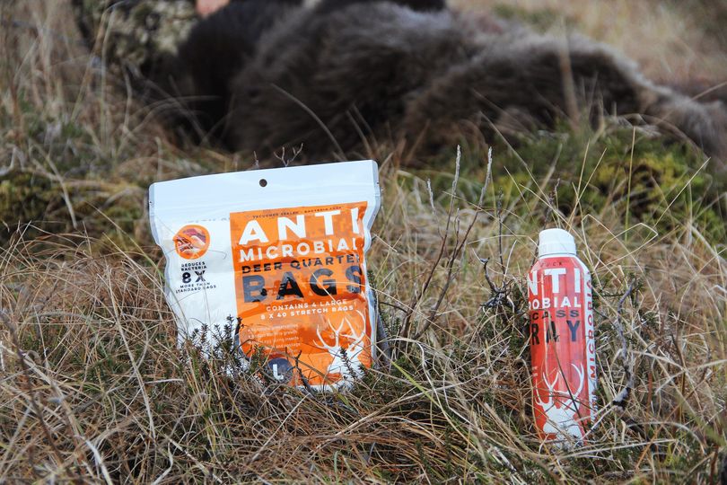 deerhuntingmag's tweet photo. These bags are amazing! Reduce bacteria growth, repel flies. It's still decently warm here in Wisconsin, so it's important to keep our precious venison protected! Order your @koolabuck bags at https://t.co/iVbTnD9DTk ❄ #koolabuck #koolabuckgamebags https://t.co/y6ZSR55kDs