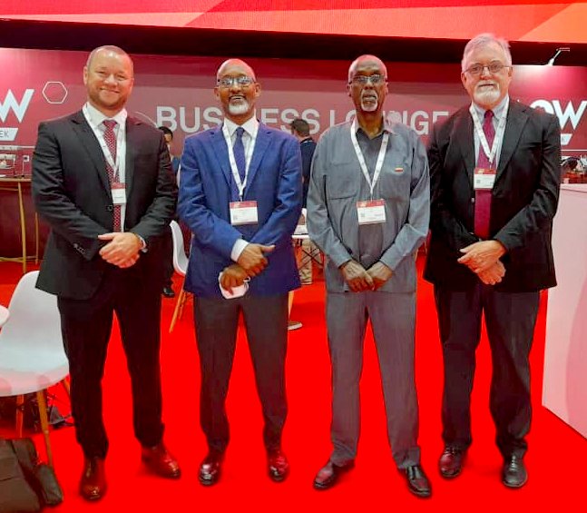 salosahal's tweet photo. The Minister of the @SLMoEM of Somaliland attended at African Oil Week in Dubai.

The Gov't of #Somaliland is welcoming the any kind of cooperations on this and believes in the investment of our natural resources including Oil &amp; Enegry is timely discussion.
#Africanoilweek 
#AOW https://t.co/LqdtDpQCIo