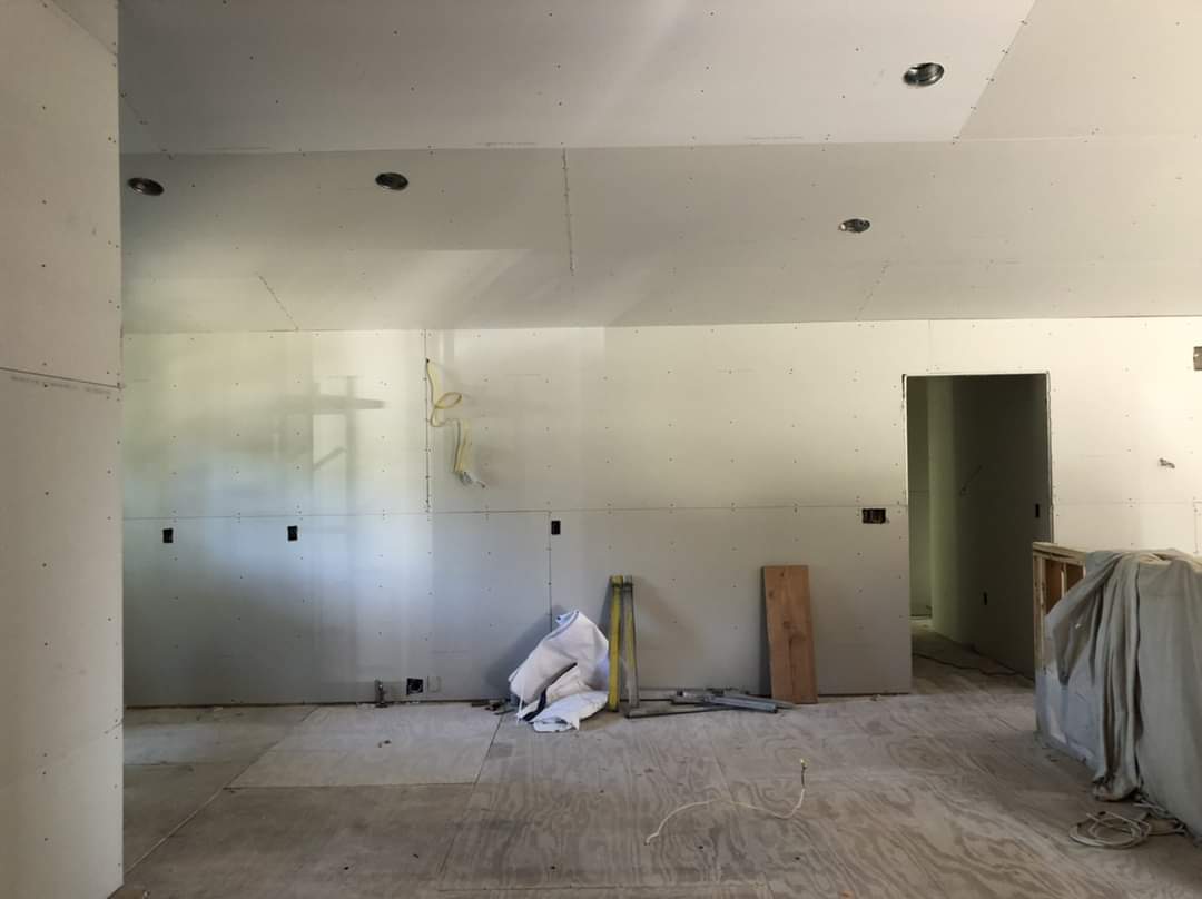 Our drywall team has made progress on this addition and remodel. Mudding and sanding are to come next along with paint. What color do you think should be applied here? 

Contact us today (316) 303-4485 or wichitahomeworks.com.
