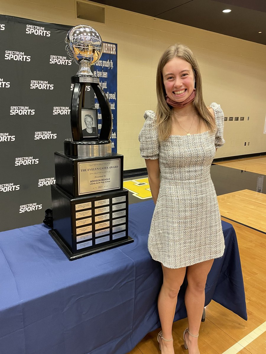 LIBERTYSCHOOLS's tweet photo. Liberty North Senior Volleyball Player Addison Beagle has been selected as the Evelyn Gates Award winner for 2021 as the best volleyball player in the KC Metro!  🏐 @LNEagleNews @LNEaglePride @LNEagleVB @WINforKC #ShareTheGoodLPS https://t.co/7K9zq6eHdg