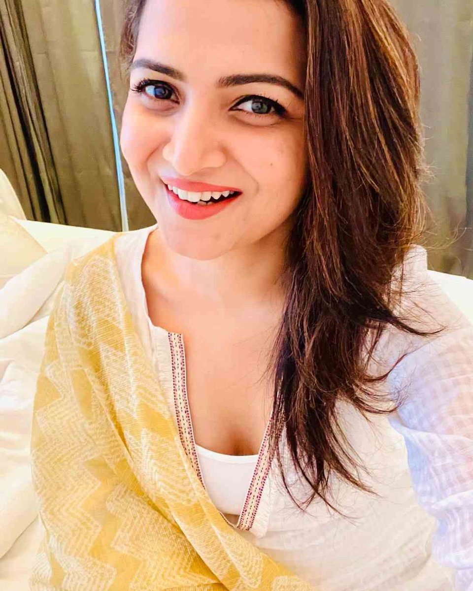 tamilcinestars's tweet photo. Anchor & Actress Dhivya Dharshini
#VijayTVanchor #VJSelfie #Dhivyadarshini more of #VjDD => https://t.co/UrEidehUCd https://t.co/hmuTLiUlvZ