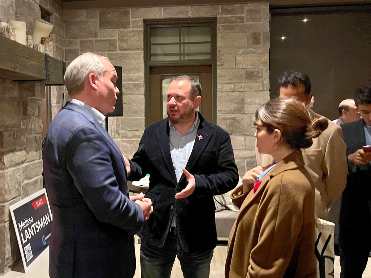 azcanet's tweet photo. Yesterday, the NAC Executive team met with Canada’s Conservative Party leader @erinotoole and @CPC_HQ MP @MelissaLantsman and @ProsaicPKent. 

A great evening &amp; many interesting discussions about Canada’s future &amp; the growing role of the active Azerbaijani Canadian community🇦🇿🇨🇦 https://t.co/VZb8gZk2Ul