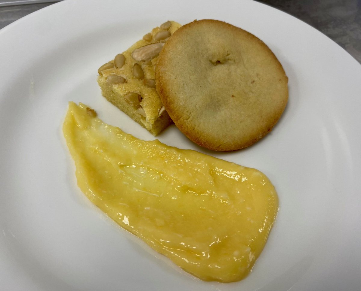 The highlights from an Evening in Tuscany last night at Fletchers 🇮🇹
Aquacotta, poached egg
Cacciucco 
Pappardelle, game ragù
Torta Mantovana, lemon curd, almond biscuit