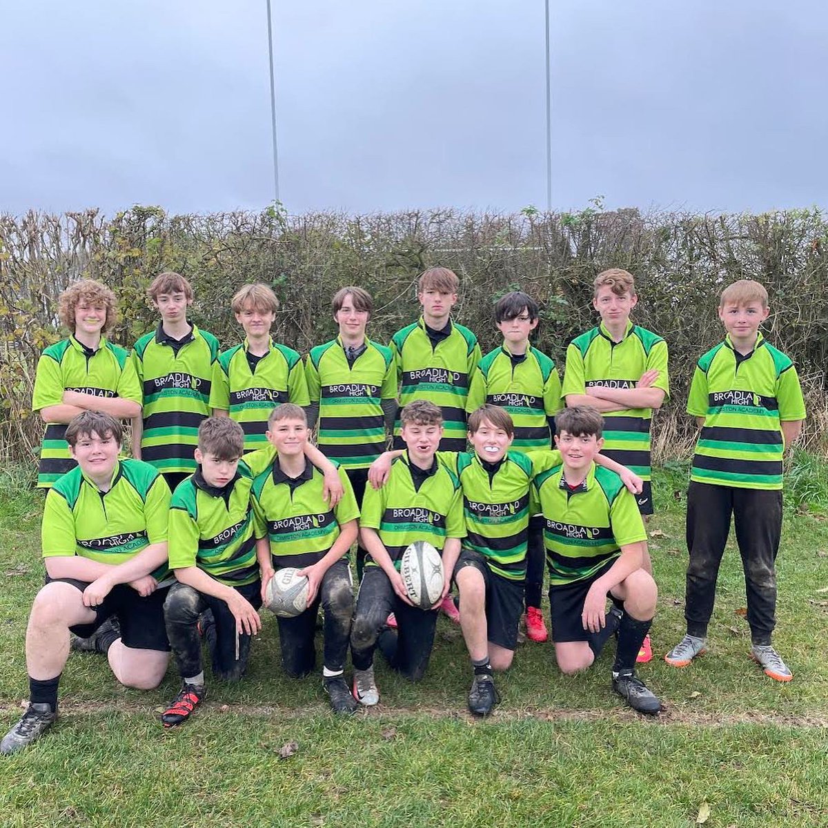 BHS_PEDept's tweet photo. 3rd place finish for the year 9 boys rugby day at @NorthWalshamRFC. 1 out of 3 games won and went on to beat Dereham Neatherd in the 3rd and 4th play offs. 
BHOA player of tournament - Alfie. Fantastic efforts from the boys! https://t.co/a47tl0tv8W