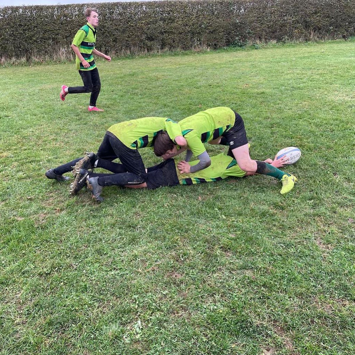 BHS_PEDept's tweet photo. 3rd place finish for the year 9 boys rugby day at @NorthWalshamRFC. 1 out of 3 games won and went on to beat Dereham Neatherd in the 3rd and 4th play offs. 
BHOA player of tournament - Alfie. Fantastic efforts from the boys! https://t.co/a47tl0tv8W