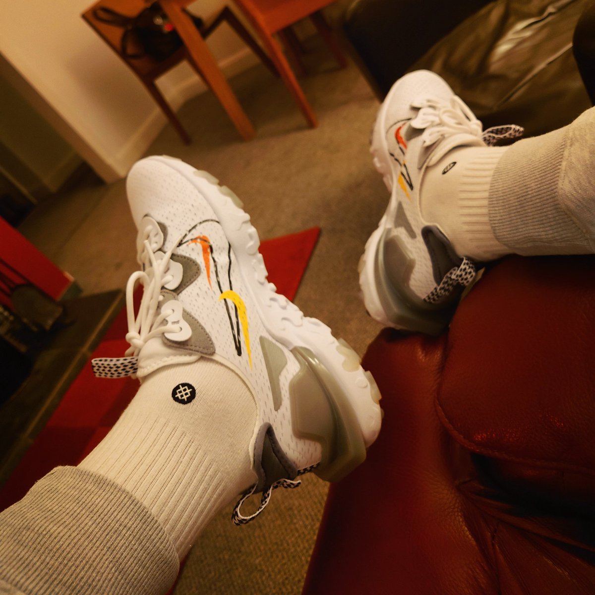 willspilsbury's tweet photo. Back at the ranch! Weather is pants so no biking today. Oh! And I'm loving these React Visions! ๐ #nikereactvision #nikereact #reactvision #kotd๐ #whitesocks #stancesocks https://t.co/ROSpquVIrD