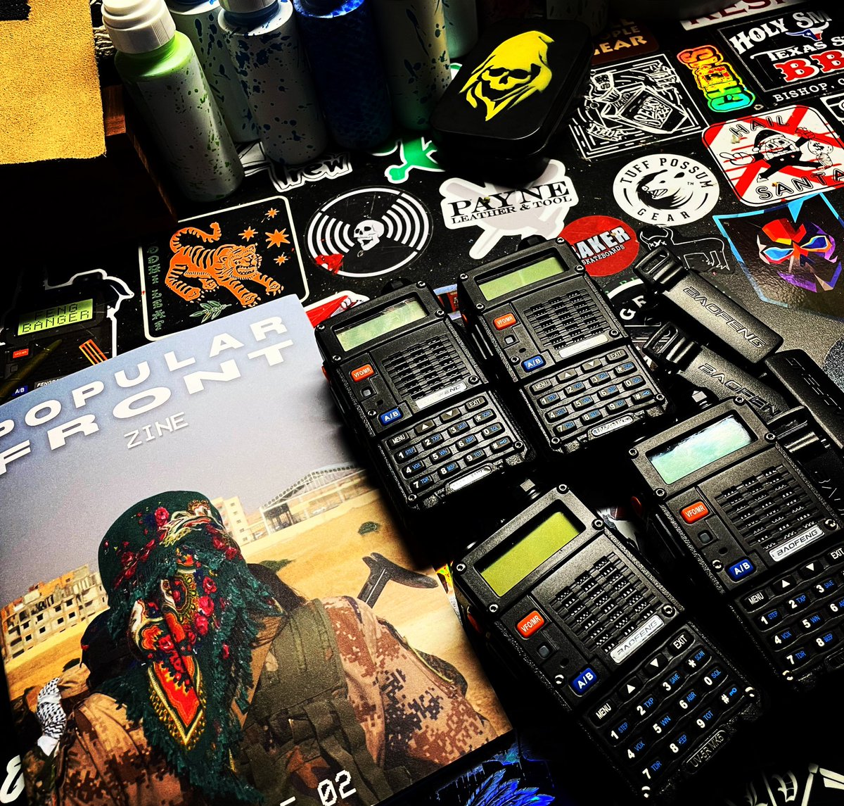 FengBros's tweet photo. #baofeng #uv5r #customwork #edccommunity #edcgear #edcgearsale #fengbros #fenggang #fengbanger #comms #walkietalkie #stayready #hamradio #communication #everydaytactical #everydaycarry #everdaycarrydump #pocketdump https://t.co/AqbODQr14c
