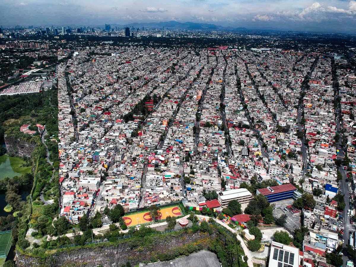 HSantocho's tweet photo. El barrio de Santocho cuenta con 100 mil habitantes aproximadamente.
#Vaporelbarrio #HechoenSantocho #HechoenCoyoacán
Fotografía ;Erik Macias https://t.co/zDbCI06E8D