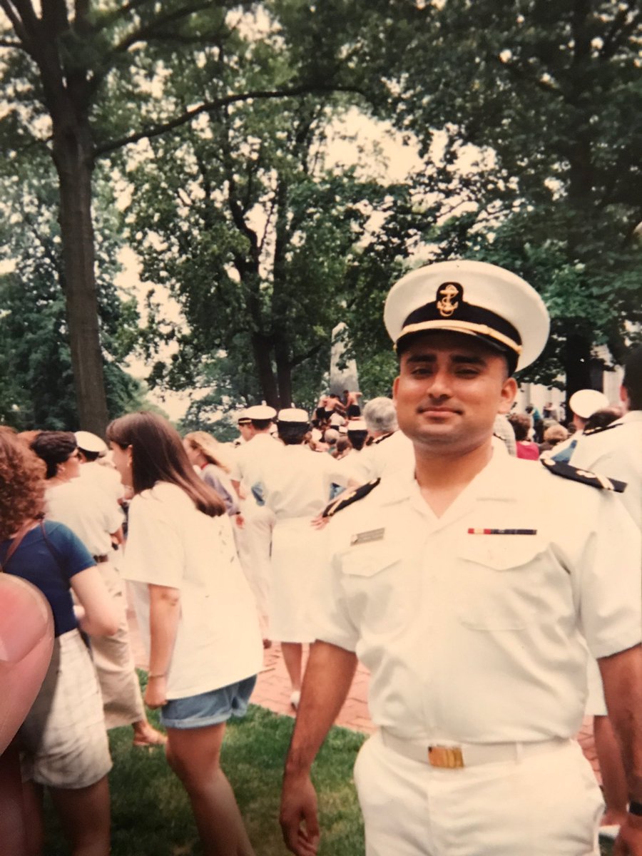 Here’s a Veteran who grew up an English learner, migrant worker and son of immigrants 🇲🇽…with perseverance, grit and dedication, he was determined to acquire English as his second language and keeping up with school/grades amidst migrant life…Veterans 👍🏽#USNA96 @Garcia72Rigo
