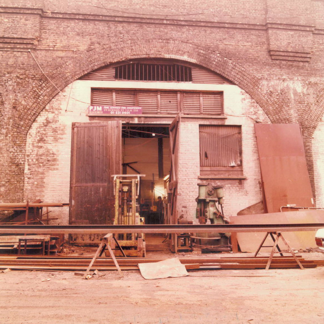 thearchcompany's tweet photo. On #BuiltEnvironmentDay we're celebrating our spaces. Since they were first built underneath railway arches over 100 years ago, they have been reused and repurposed many times, https://t.co/CC6wfQ3RXu