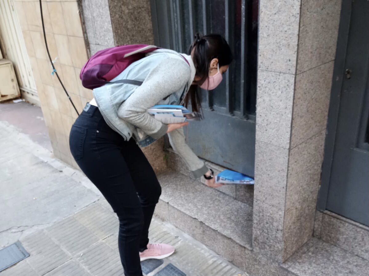 AiresCaba's tweet photo. Sabemos que nuestro país atraviesa una realidad difícil. Las consecuencias de la pandemia, se sumaron a la compleja situación económica y social que nos dejó el gobierno de Macri, con una deuda que pagarán varias generaciones de argentinos y argentinas. https://t.co/2LA1stNfHV