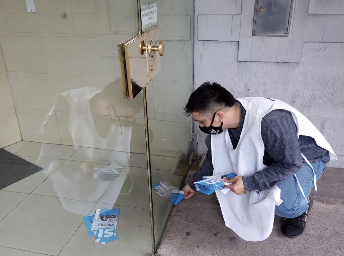 AiresCaba's tweet photo. Sabemos que nuestro país atraviesa una realidad difícil. Las consecuencias de la pandemia, se sumaron a la compleja situación económica y social que nos dejó el gobierno de Macri, con una deuda que pagarán varias generaciones de argentinos y argentinas. https://t.co/2LA1stNfHV