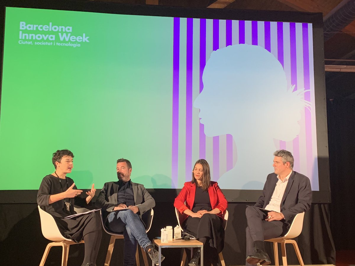 AntoniNoguera's tweet photo. “Les aplicacions tecnològiques juguen un rol clau en l’espai públic, especialment avui en dia amb la prominència i el creixement dels espais virtuals” @silvia__brandi 

#BarcelonaInnovaWeek https://t.co/P5bxh5DENp