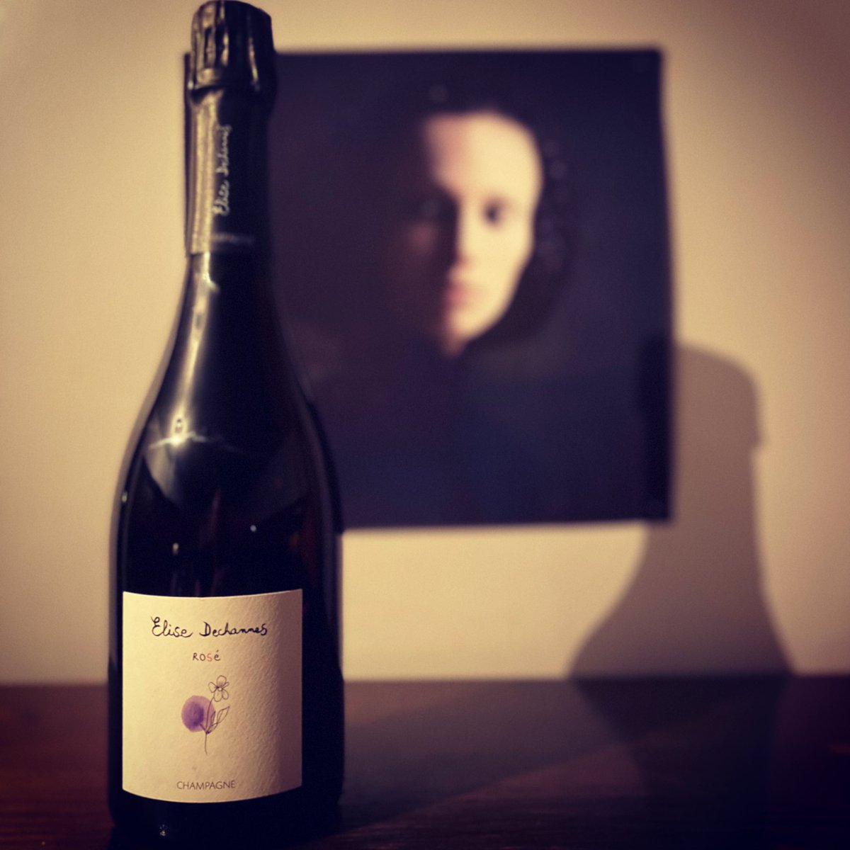 Rosé de Saignée 2016

Gastronomiskt o kraftfullt!

Rosé på Les Riceys berömda Pinot Noir
Silkeslent o elegant med ”köttig” kropp
Livligt o fullt av frukt/florala som viol, lavendel, nektariner o en hint honung
Rent fint avslut, Njut!

Pris: 499:-

Läs mer: winescout.se/produkt/rose-2/