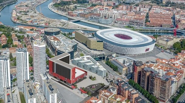 a_lori's tweet photo. @giraldeo Mientras, en Bilbao… https://t.co/8E2EjQg0wm