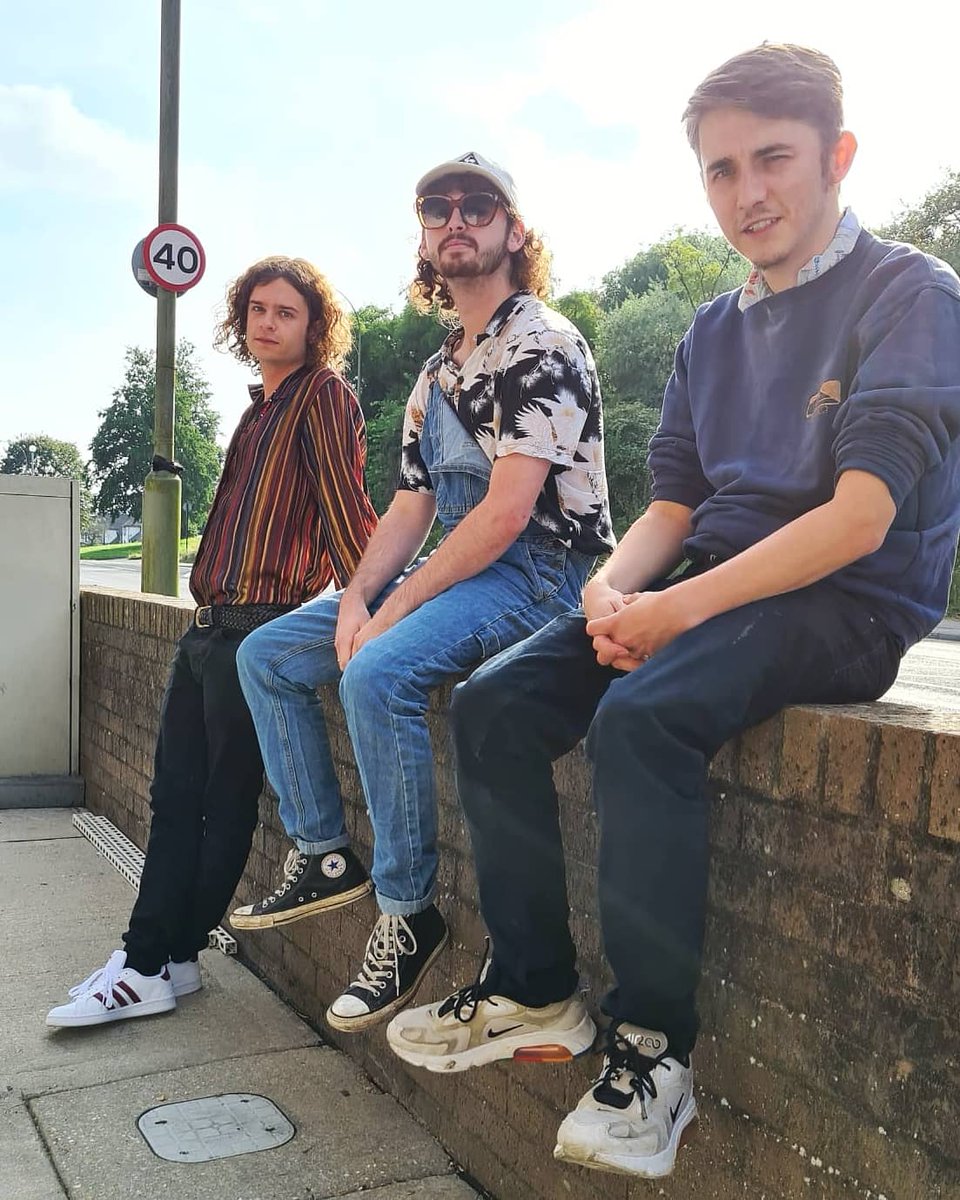 *DEBUT SINGLE ANNOUNCEMENT*
Get ready folks, we’re releasing our debut single ‘FORTY’ on the 24th November, with our music video to follow on the 1st December 😍 

We've been working hard in the studio and can't wait to share it with you guys⚡ 

Pre-Save link in our bio 💥