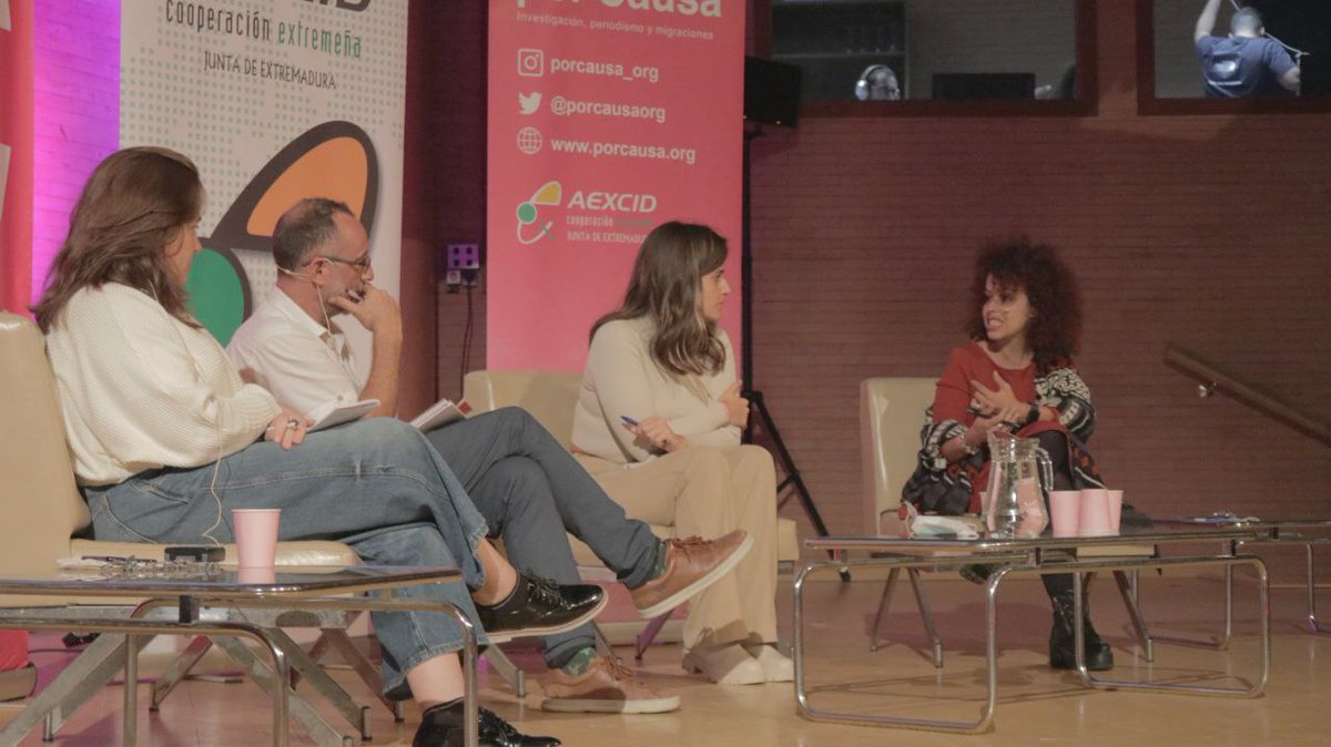 porCausaorg's tweet photo. ASÍ HA SIDO EL PRIMER DÍA DE #CongresoMerida 🥳
Después de disfrutar hoy del mejor #PeriodismoMigraciones, ¡recargamos fuerzas para mañana agradeciendo a los compas de fotografía su GRAN TRABAJO! @PabloAbreuFdez @josebaadd @mohammed_shobat #DiegoBlancoCortes ⬇️⬇️⬇️ https://t.co/fxp3ZNeXpP