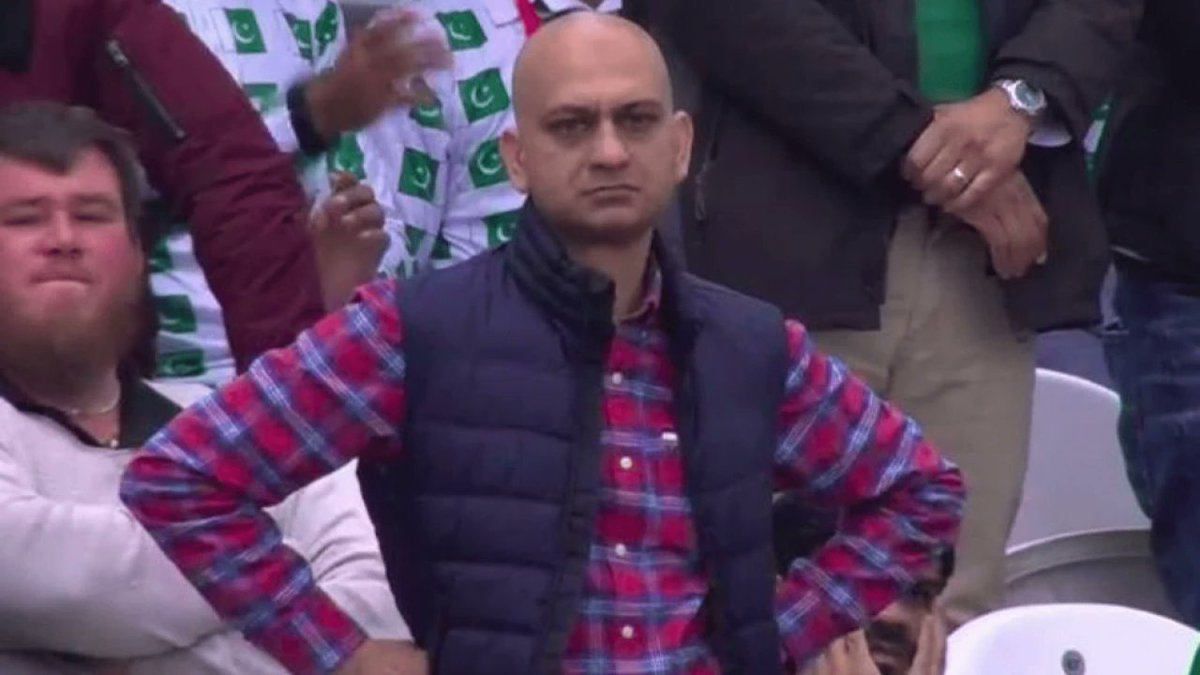 karthikesh92's tweet photo. we saw you today @msarimakhtar when @RealHa55an dropped @MatthewWade13 ! #ICCT20WorldCup2021 #PAKVSAUS #pakistanthings https://t.co/hF913FR1Wh
