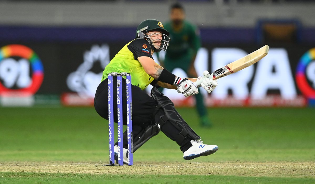 miraclecharless's tweet photo. #AUSvPAK 
Wade finish  the match 
It's time for pack up......! #pak
#mathewwade https://t.co/5ZS0cSRpDV