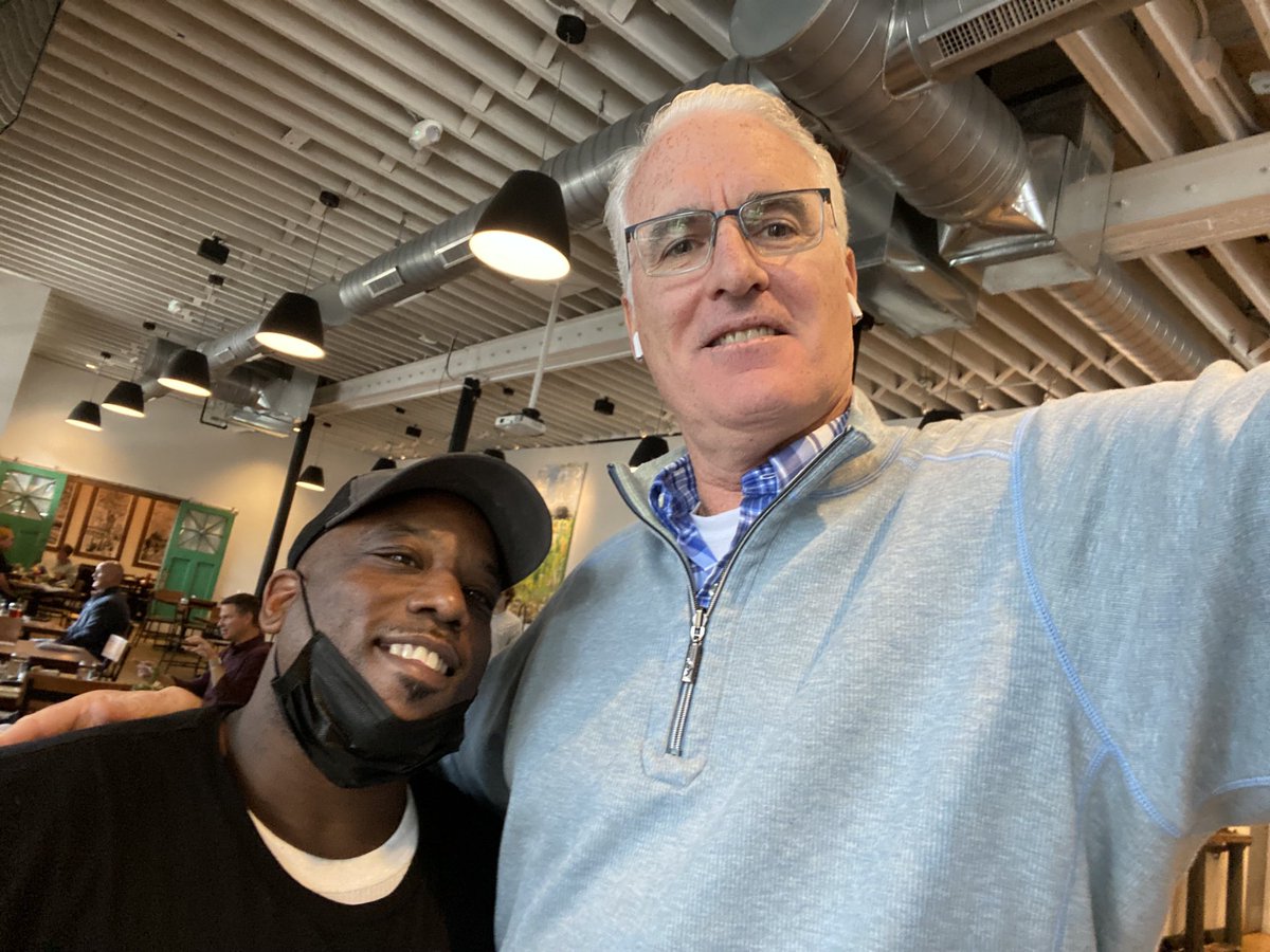 DohertyMatt's tweet photo. Leonard will be sober one year on Dec 13! Love this place! #communitymatterscafe https://t.co/zmSa0XwcVn