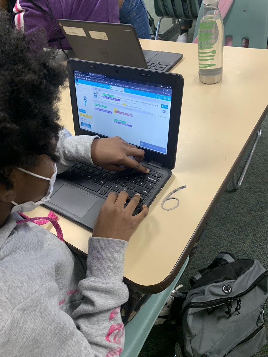 edrhett's tweet photo. Greenwood Girls Who Code club having a Dance Party. @nnpsgreenwood https://t.co/lMLarAzOO8
