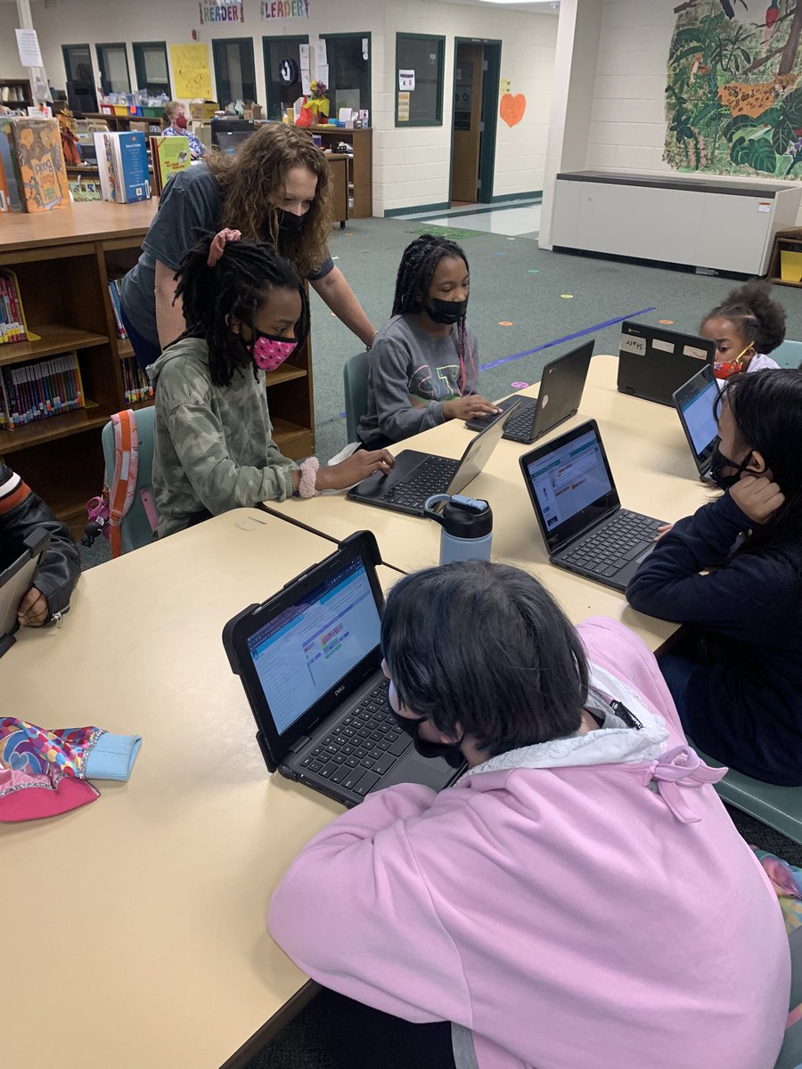 edrhett's tweet photo. Greenwood Girls Who Code club having a Dance Party. @nnpsgreenwood https://t.co/lMLarAzOO8