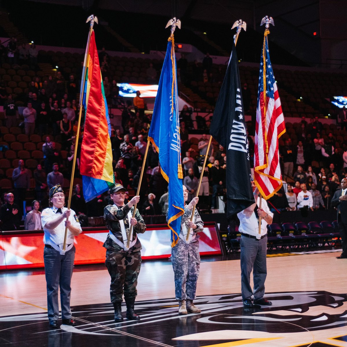 MKEPanthers's tweet photo. To all our brave Veterans who stepped up to serve our nation in uniform, we appreciate you, we support you, and we thank you. 🙏 #VeteransDay #ThankYouForYourService https://t.co/IralRg43IC