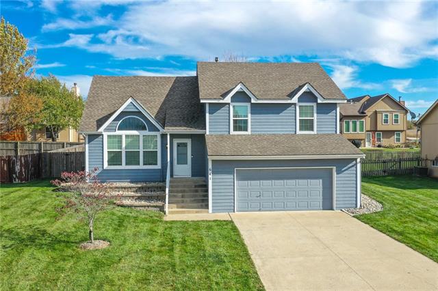 RobEllermanTeam's tweet image. New Listing! $280,000.00, 3BR, 3BA, 641 SE Jonathon Avenue, LEES SUMMIT, MO 64063, Full Details 150237907.homesconnect.com/Listing/306525…