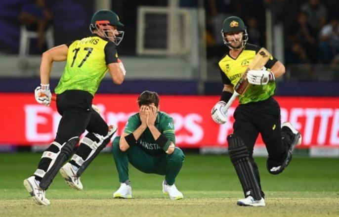 cric8talks's tweet photo. 🔥One like for @MatthewWade13
🙏
#PAKVSAUS #Pakistan #SemiFinals https://t.co/zUeAvksXlp
