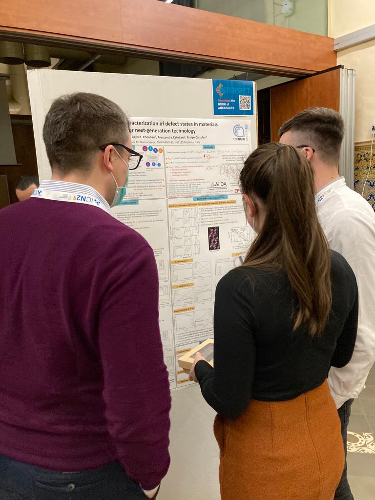 intersect_eu's tweet image. #postersession #intersectworkshop
Luca Bursi @CNRsocial_ #NANO S3
#Abinitio characterization of defect states in materials for next-generation technology
@icn2nano @acalzola74
Watch all our posters at intersect-workshop.icn2.cat