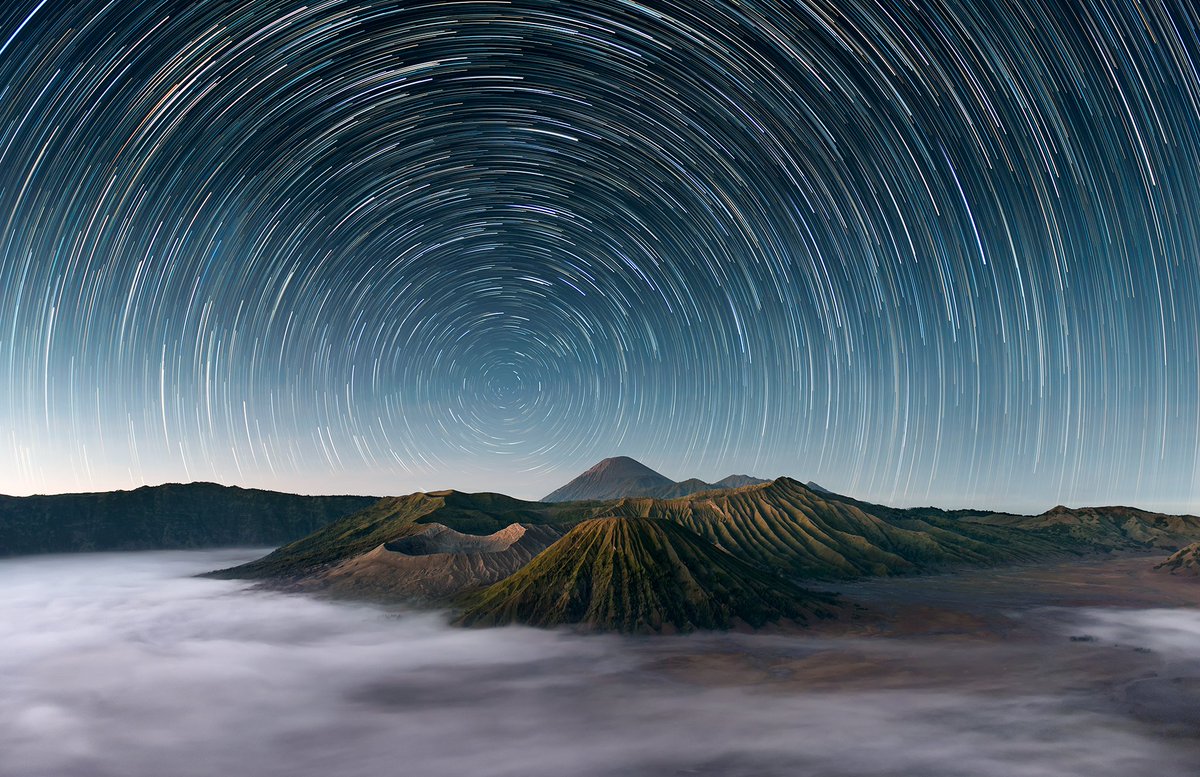 SMMohiuddinbd's tweet photo. How do I do #Astrophotography ? I want like to that tips of photography myself. Any one can help ma like that. i also need good suggestions. I am trying myself hard and soul. https://t.co/fIpp7mBVYl