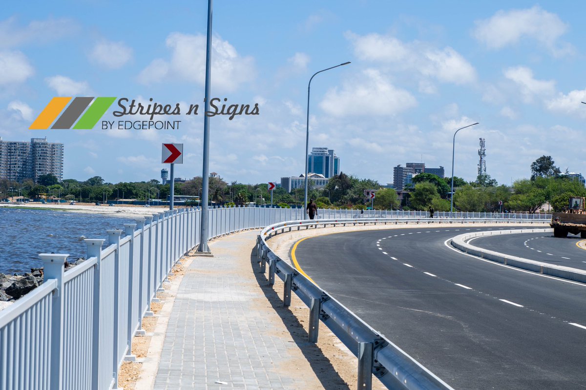 lilly_makoi's tweet photo. @stripesnsigns 
Reducing Road Accidents, One Road at a Time!

#StripesnSigns #RoadSigns #Safety #TrafficSigns #Roadmarking  #Asphalt #Roadfurniture #Thermoplasticpaint #Roadsafety #tanroads #tanroadstanzania #construction #ChinaRailwaySeventhGroup #Selanderbridge #CRSG https://t.co/2iBYC8nLFy