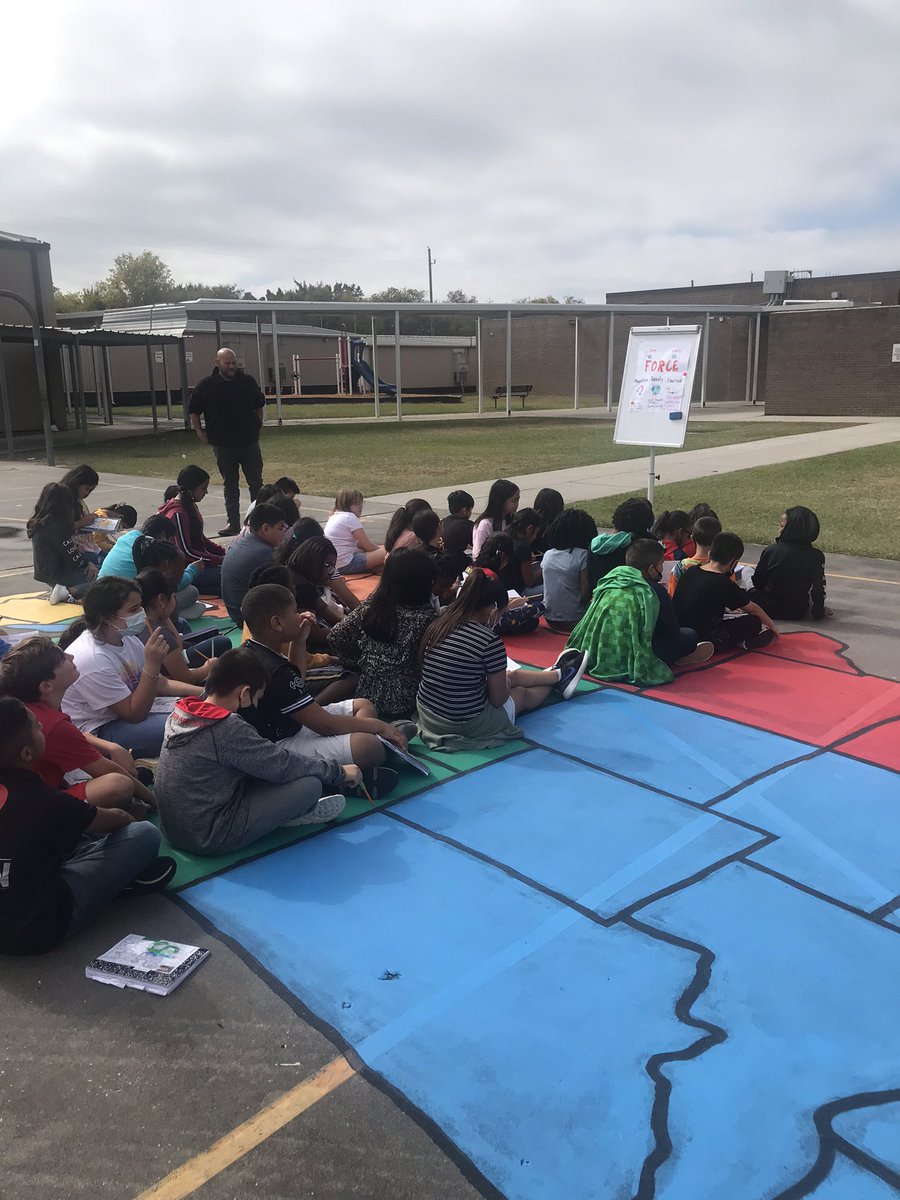 Mrs. Domec tweet media