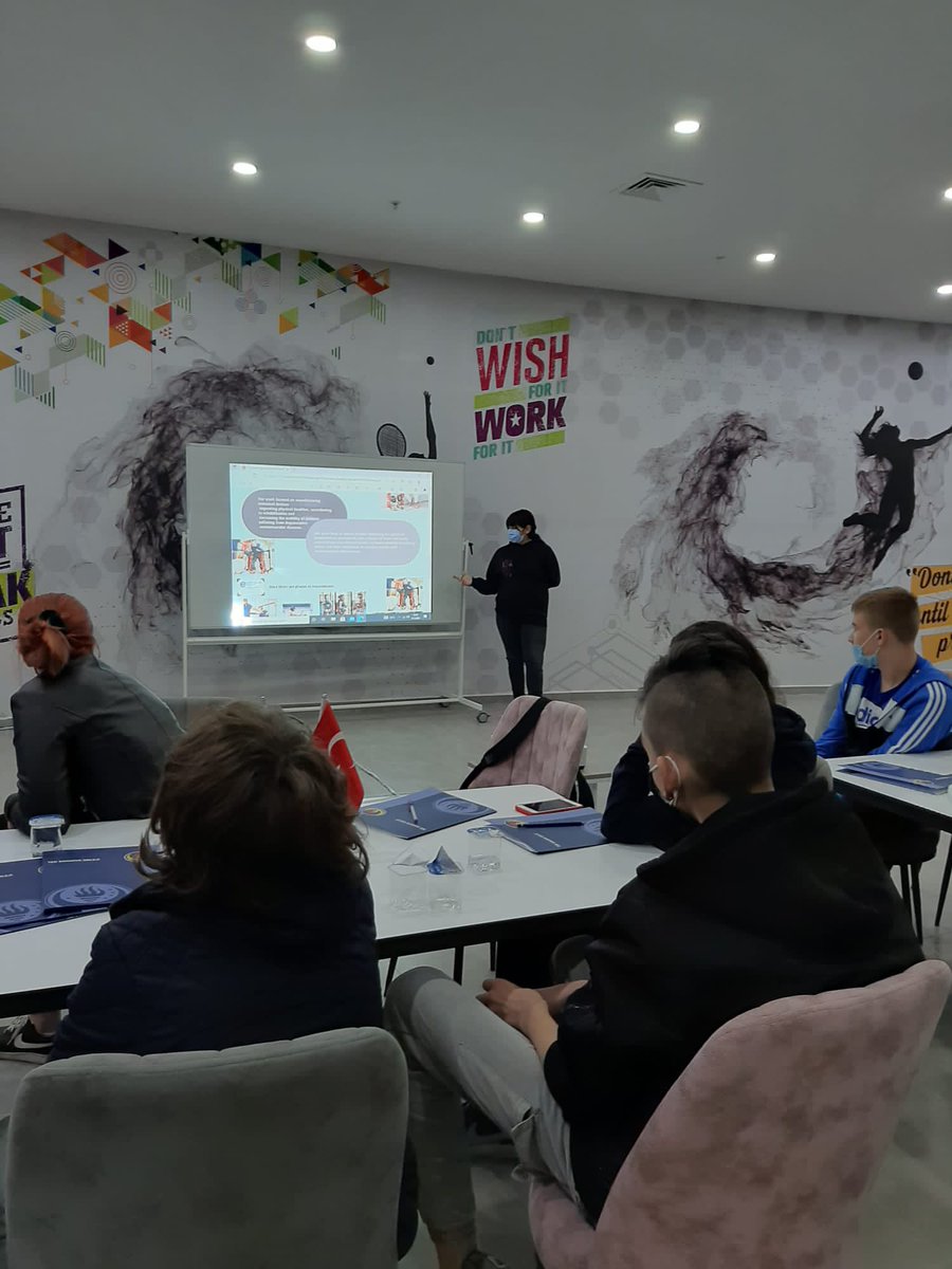 NvilaVila's tweet photo. @Londres_Erasmus @IE_Londres participation in the second students’mobility of the @EUErasmusPlus “Uknown Heroines”🇹🇷🇬🇷🇵🇱🇪🇪🇪🇸 comes to an end. Thanks to host school TED SAKARYA KOLEJI 🇹🇷 and host families for taking care of our students and teachers @sepiegob @AFA_IE_Londres https://t.co/sgzqrZq5hk
