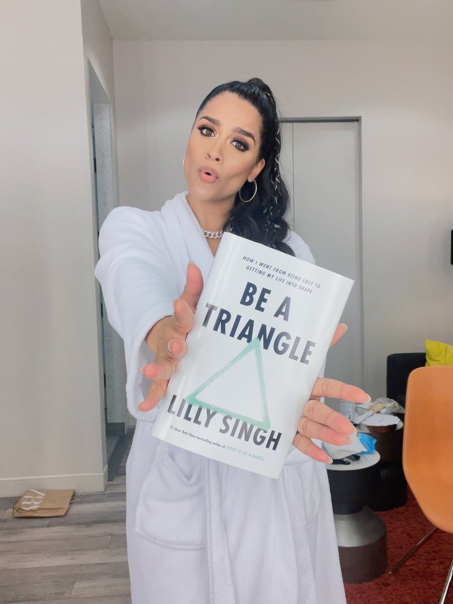 SpreadGirlLove's tweet photo. Sending so much #GirlLove to our favourite author @Lilly, who just announced her second book, “Be A Triangle: How I Went From Being Lost to Getting My Life into Shape” 📗❤️

Available now for pre-order in the US and Canada now at https://t.co/DqnP3pAHZb 👈🏾 https://t.co/hmGGL5XmGW