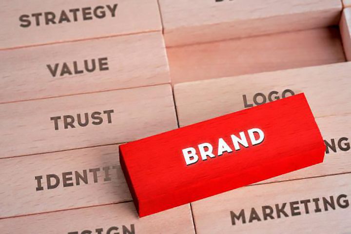 PrProvisions's tweet photo. “Branding demands commitment; commitment to continual re-invention; striking chords with people to stir their emotions; and commitment to imagination. It is easy to be cynical about such things, much harder to be successful.” 

– Sir Richard Branson

#branding #marketing https://t.co/Jdo63nzNE3