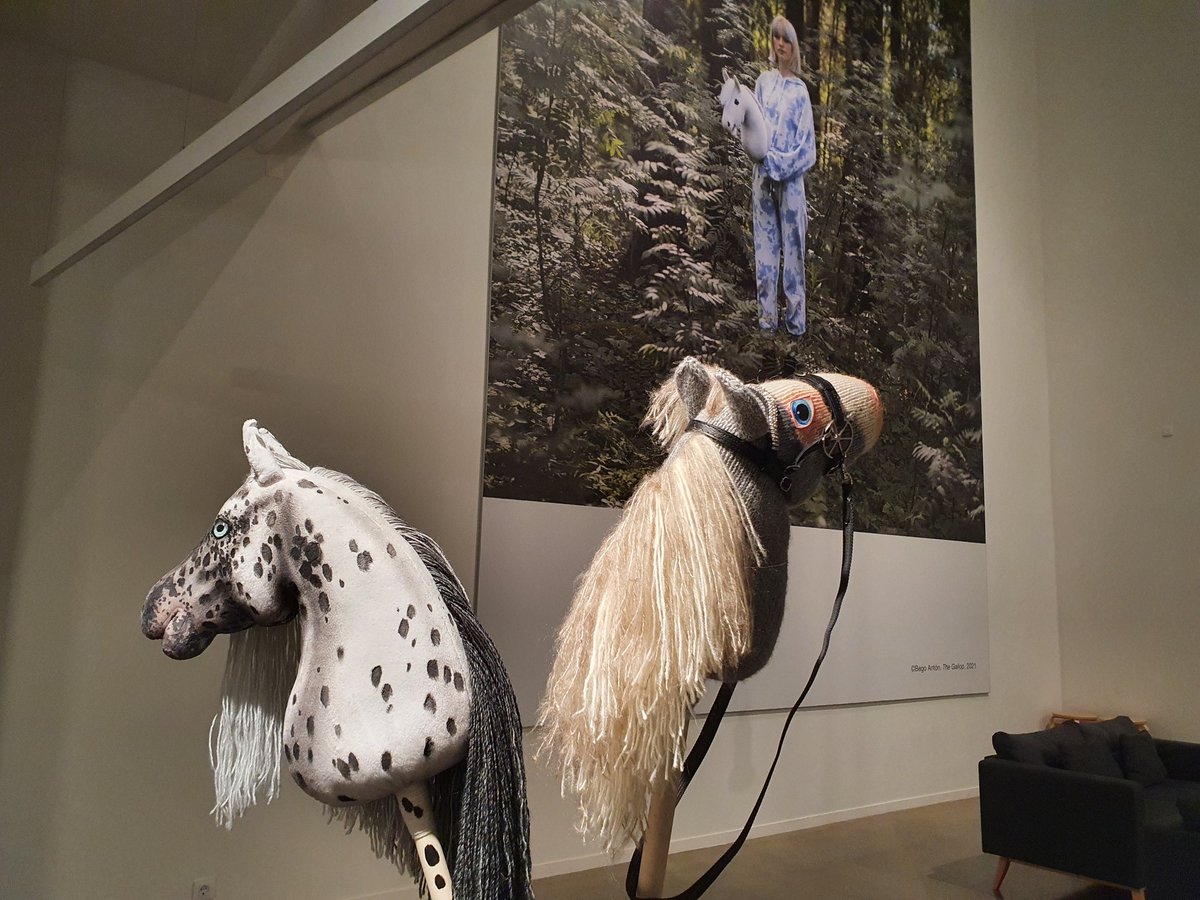 kabe_jrr's tweet photo. Muy bien la #exposición de #BegoAnton en @tabakalera. Colores, animales, brujas, naturaleza... https://t.co/ERglskgWZe